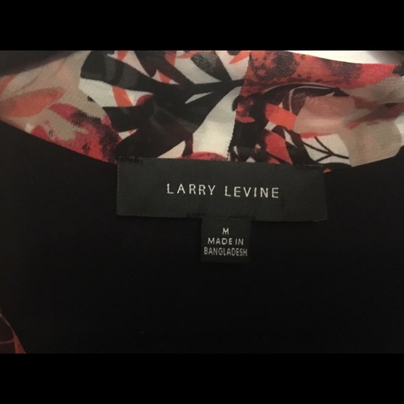 Printed blouse with drape neck - Picture 2 of 3